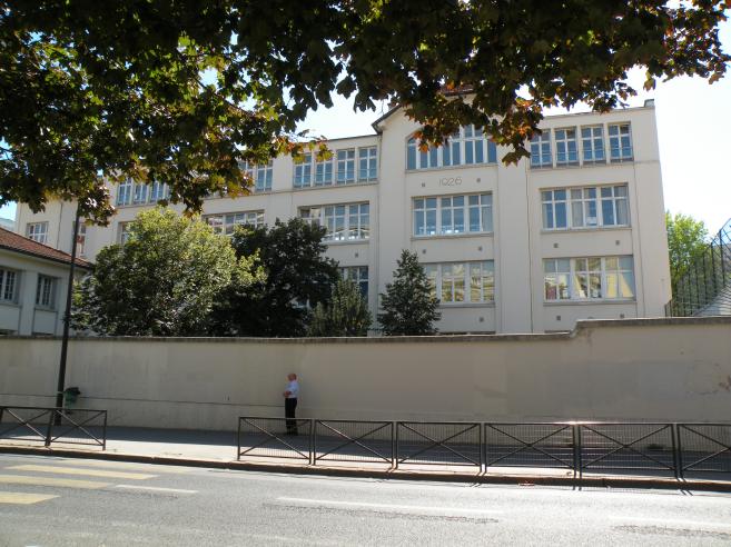  Ecole élémentaire, rue du Chateau des Rentiers